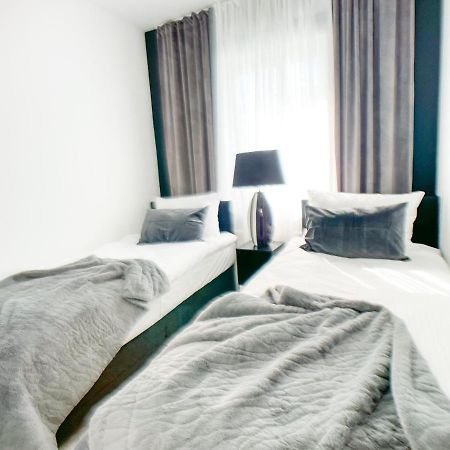 M-Style 02 Apartment Mit Balkon 24H Self-Check-In, Free Parking, Netflix Nürnberg Exteriör bild