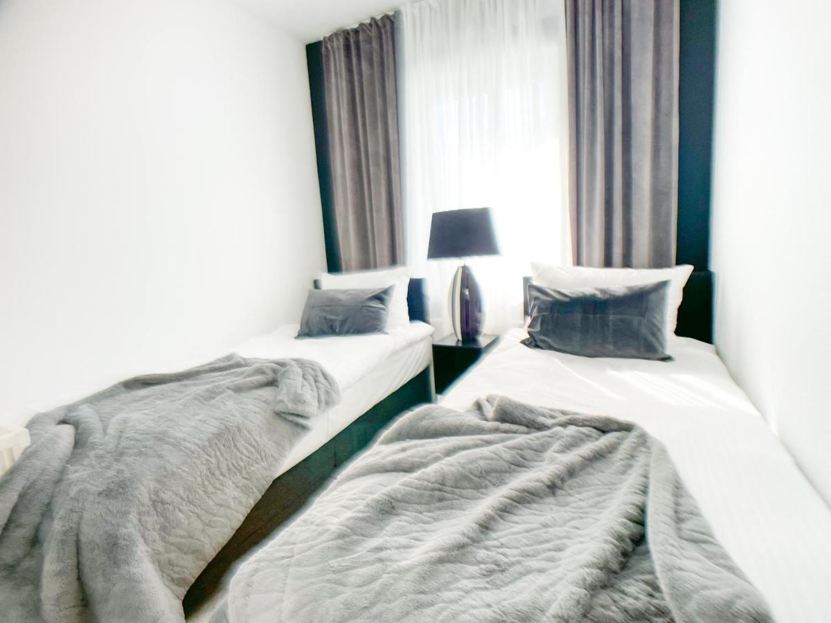 M-Style 02 Apartment Mit Balkon 24H Self-Check-In, Free Parking, Netflix Nürnberg Exteriör bild