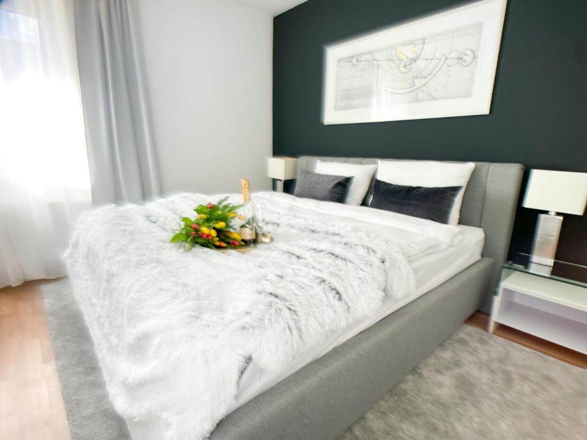 M-Style 02 Apartment Mit Balkon 24H Self-Check-In, Free Parking, Netflix Nürnberg Exteriör bild