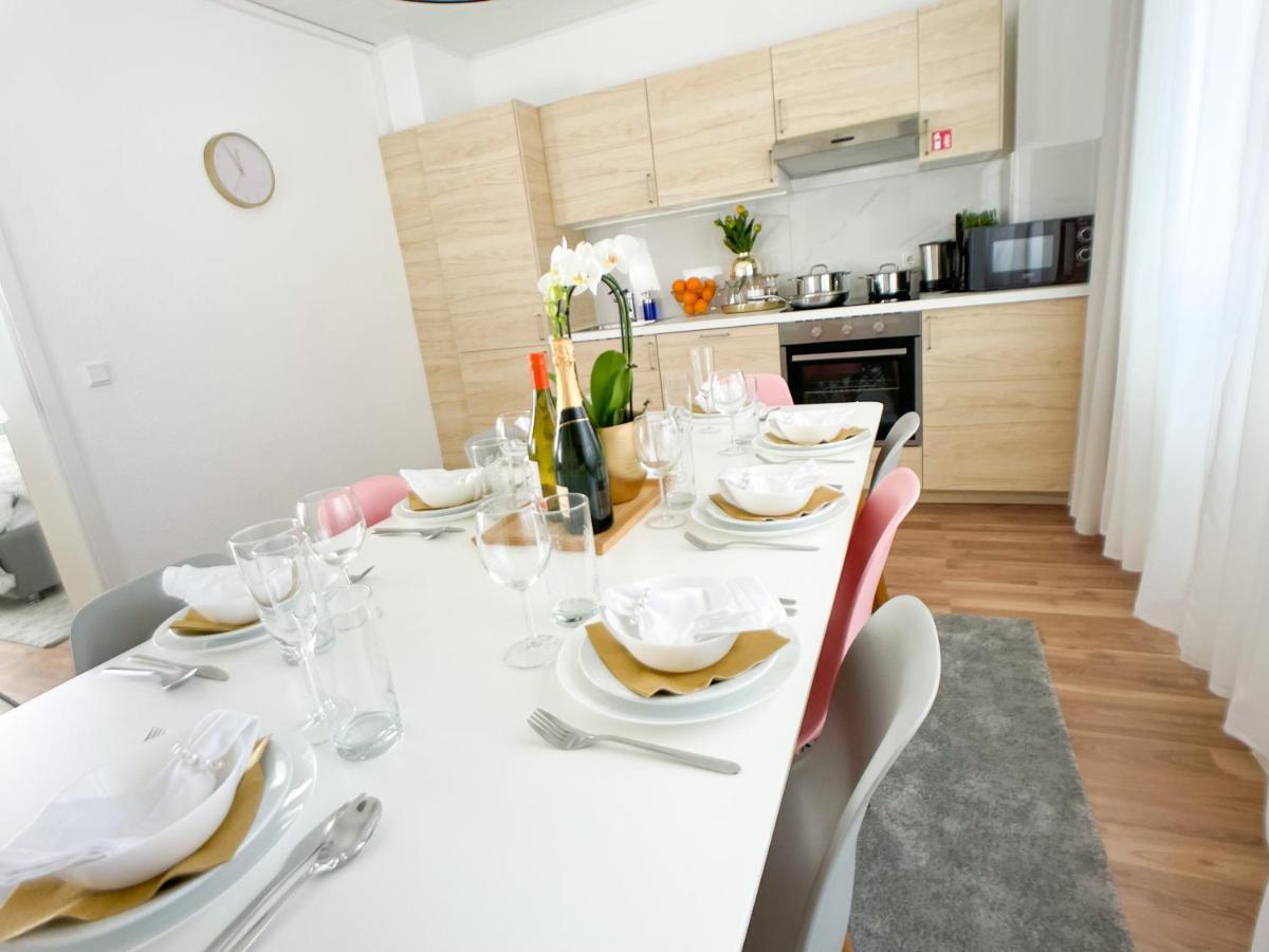 M-Style 02 Apartment Mit Balkon 24H Self-Check-In, Free Parking, Netflix Nürnberg Exteriör bild