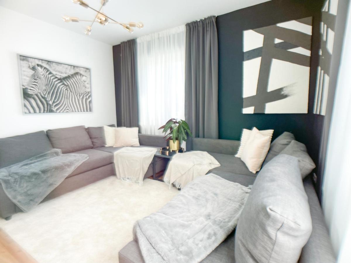 M-Style 02 Apartment Mit Balkon 24H Self-Check-In, Free Parking, Netflix Nürnberg Exteriör bild